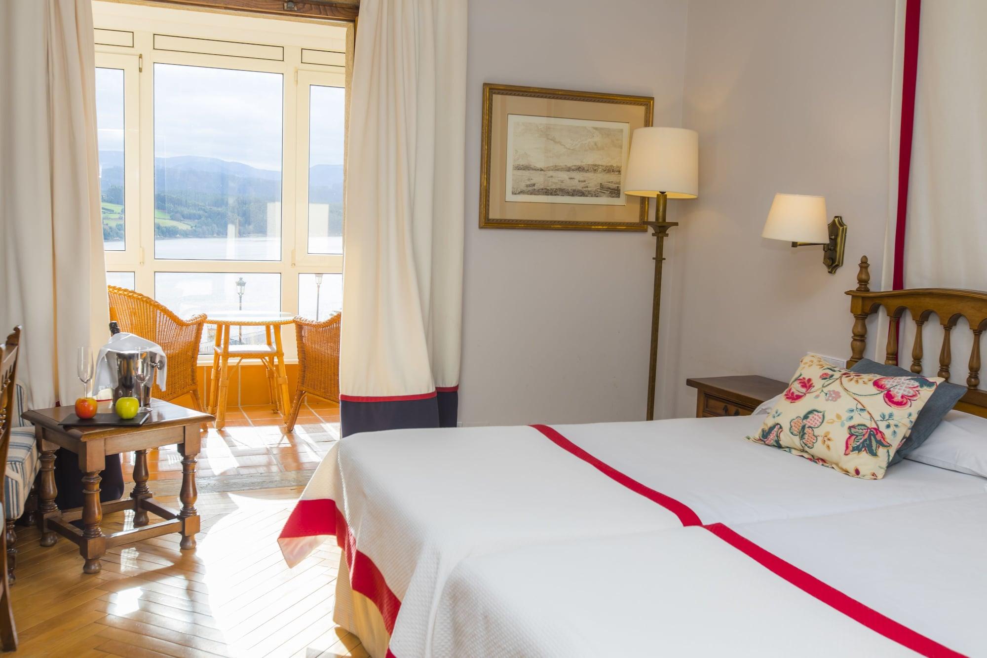 Parador De Ribadeo Exterior photo