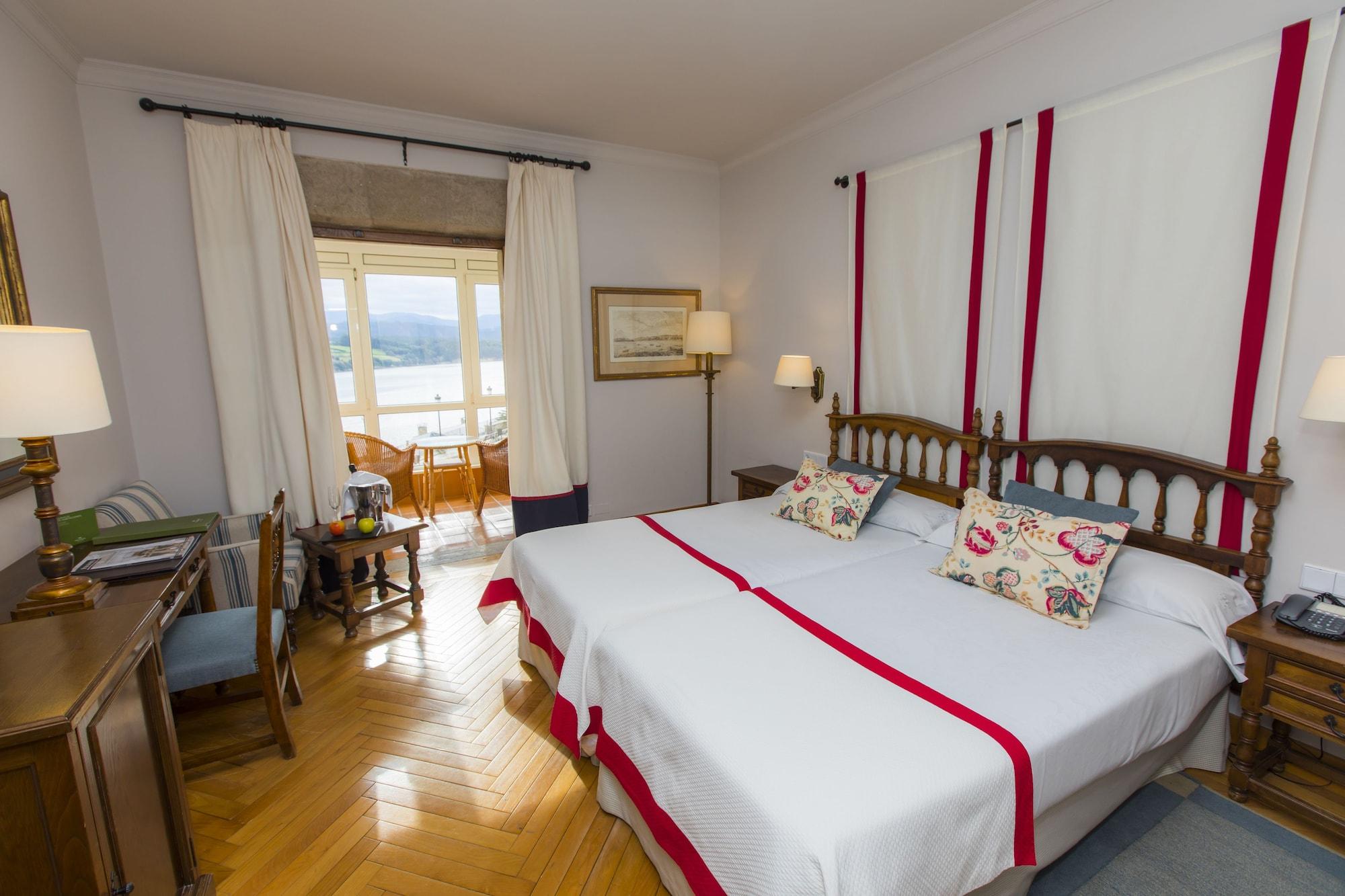 Parador De Ribadeo Exterior photo