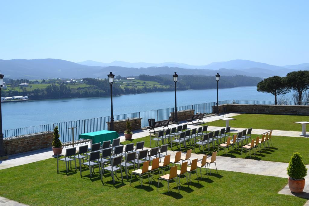 Parador De Ribadeo Exterior photo